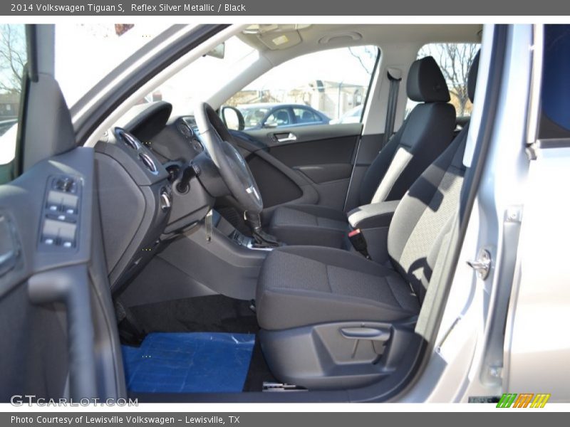 Reflex Silver Metallic / Black 2014 Volkswagen Tiguan S