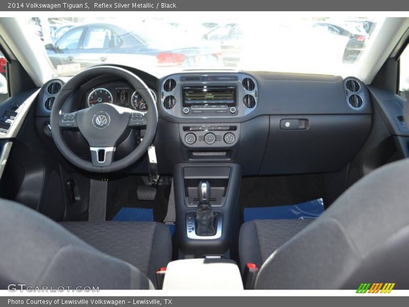 Reflex Silver Metallic / Black 2014 Volkswagen Tiguan S