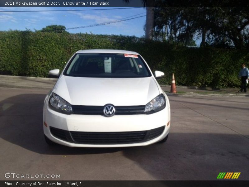 Candy White / Titan Black 2011 Volkswagen Golf 2 Door