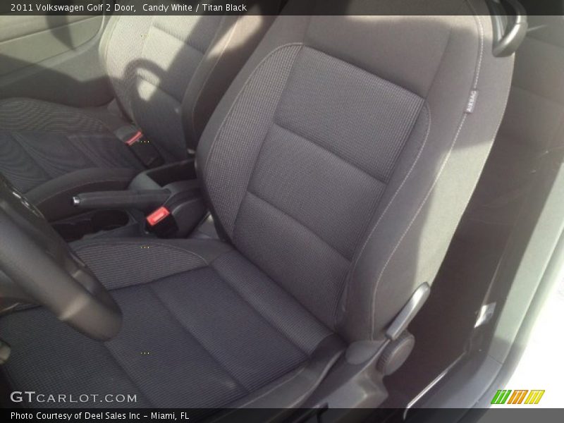 Candy White / Titan Black 2011 Volkswagen Golf 2 Door