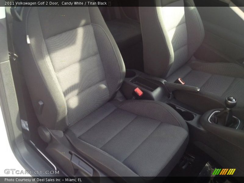Candy White / Titan Black 2011 Volkswagen Golf 2 Door