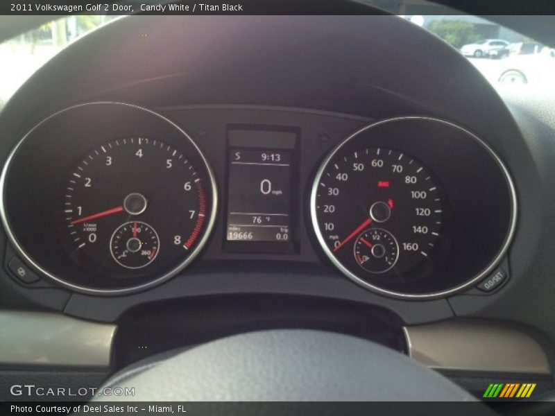 Candy White / Titan Black 2011 Volkswagen Golf 2 Door