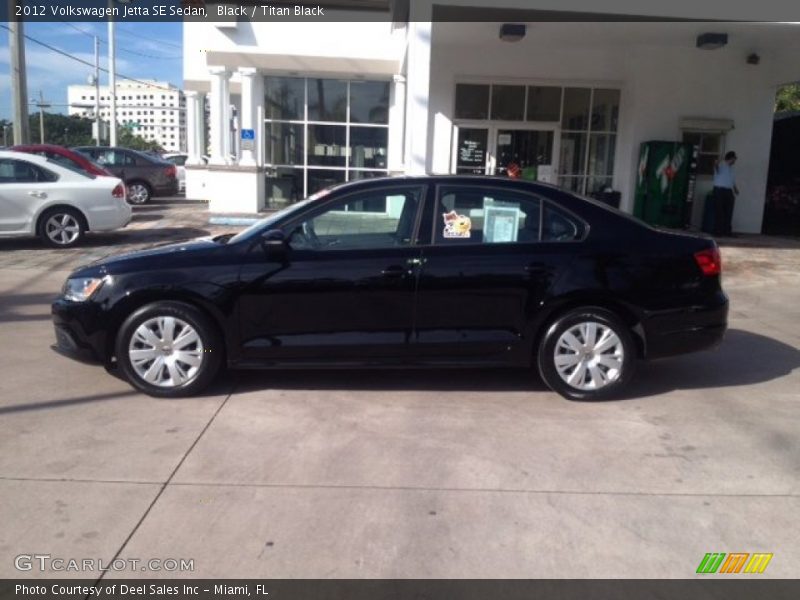 Black / Titan Black 2012 Volkswagen Jetta SE Sedan