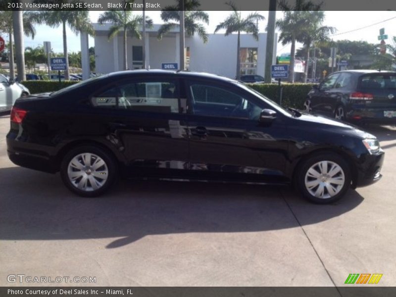 Black / Titan Black 2012 Volkswagen Jetta SE Sedan
