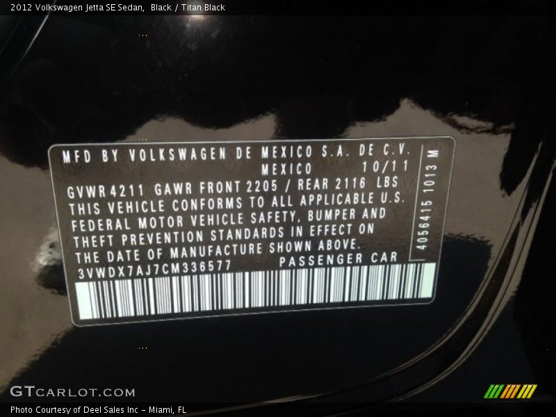 Black / Titan Black 2012 Volkswagen Jetta SE Sedan