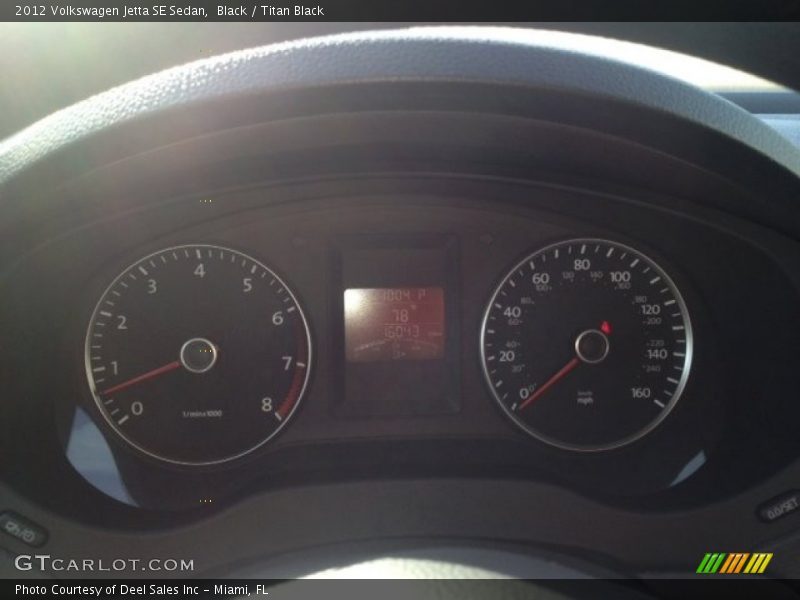 Black / Titan Black 2012 Volkswagen Jetta SE Sedan