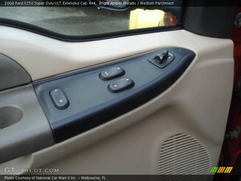 Bright Amber Metallic / Medium Parchment 2000 Ford F250 Super Duty XLT Extended Cab 4x4