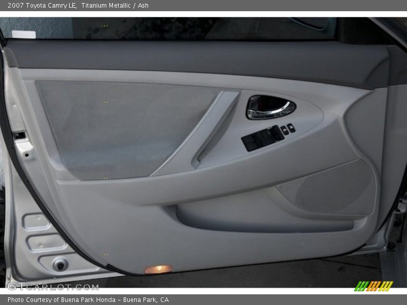 Titanium Metallic / Ash 2007 Toyota Camry LE