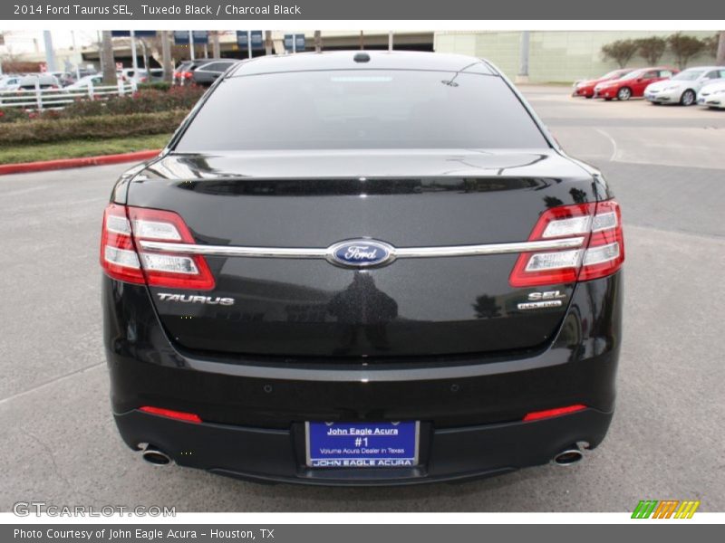 Tuxedo Black / Charcoal Black 2014 Ford Taurus SEL