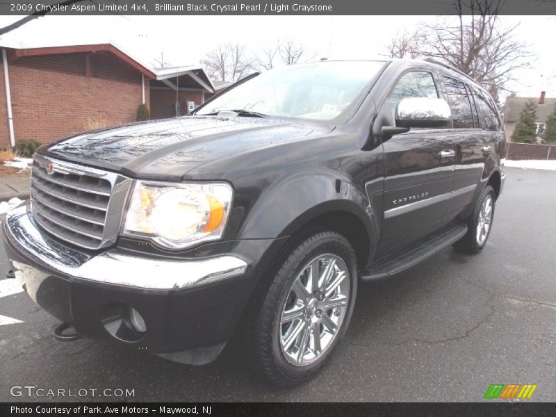 Brilliant Black Crystal Pearl / Light Graystone 2009 Chrysler Aspen Limited 4x4