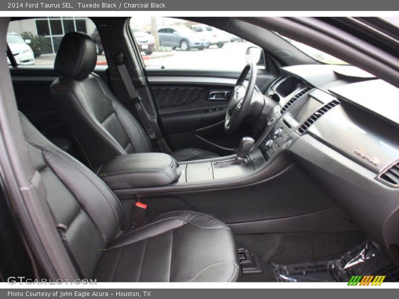 Tuxedo Black / Charcoal Black 2014 Ford Taurus SEL
