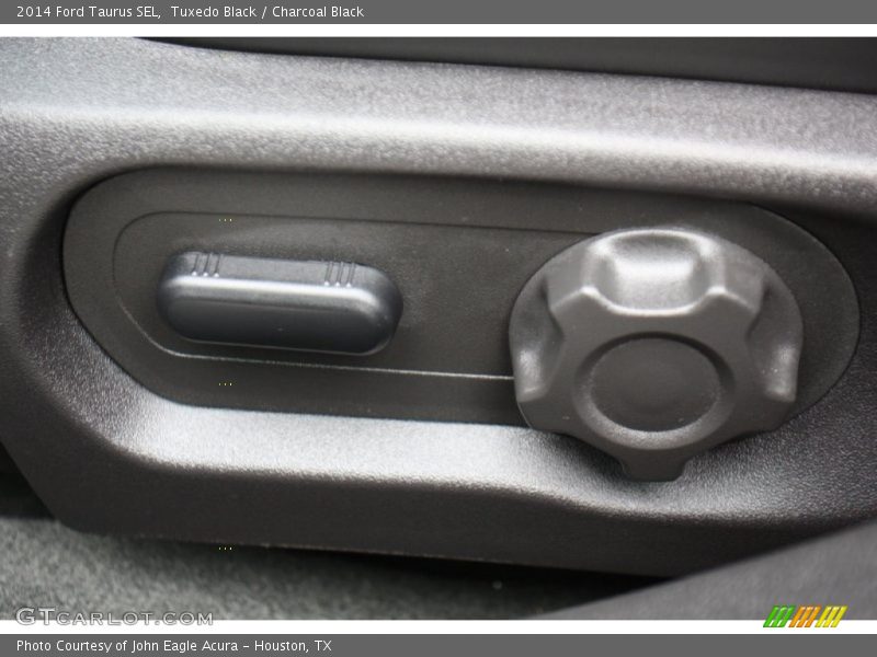 Tuxedo Black / Charcoal Black 2014 Ford Taurus SEL