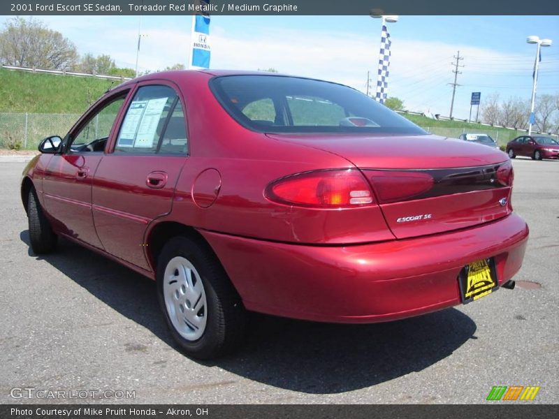 Toreador Red Metallic / Medium Graphite 2001 Ford Escort SE Sedan
