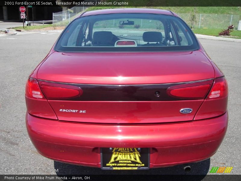 Toreador Red Metallic / Medium Graphite 2001 Ford Escort SE Sedan