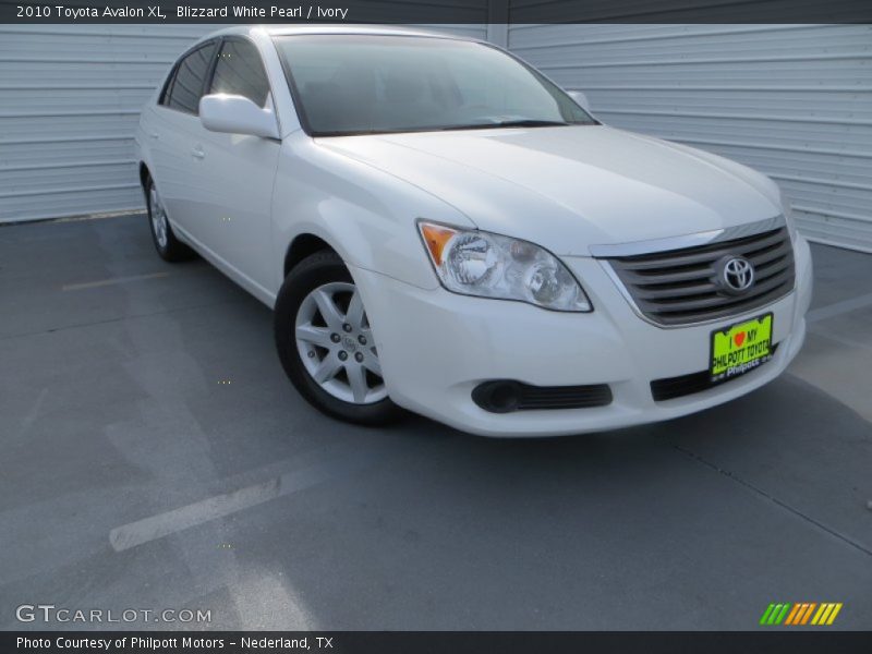 Blizzard White Pearl / Ivory 2010 Toyota Avalon XL