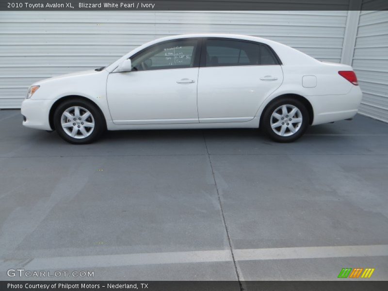 Blizzard White Pearl / Ivory 2010 Toyota Avalon XL