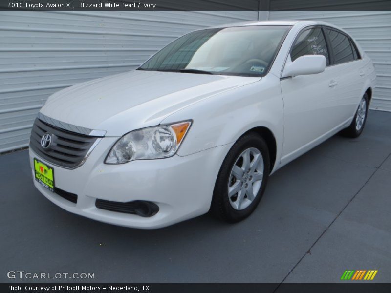 Blizzard White Pearl / Ivory 2010 Toyota Avalon XL