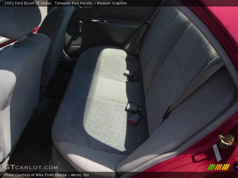 Toreador Red Metallic / Medium Graphite 2001 Ford Escort SE Sedan