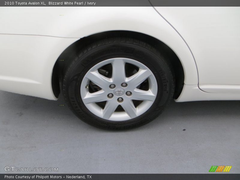 Blizzard White Pearl / Ivory 2010 Toyota Avalon XL