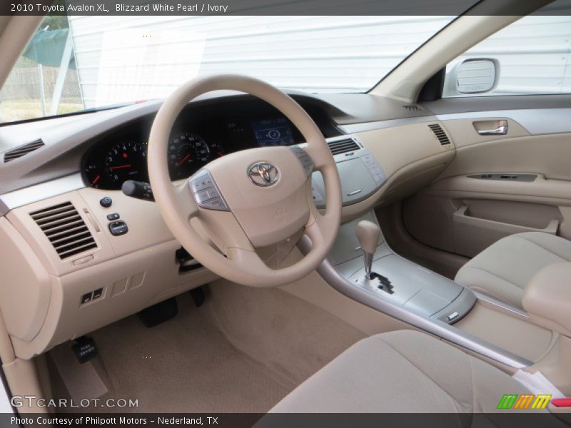 Blizzard White Pearl / Ivory 2010 Toyota Avalon XL