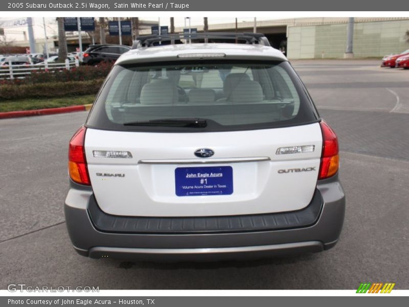 Satin White Pearl / Taupe 2005 Subaru Outback 2.5i Wagon