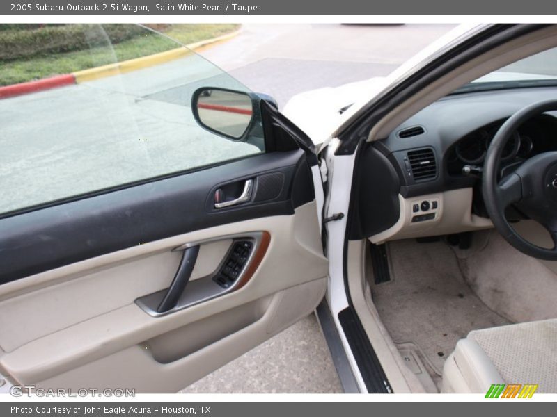 Satin White Pearl / Taupe 2005 Subaru Outback 2.5i Wagon