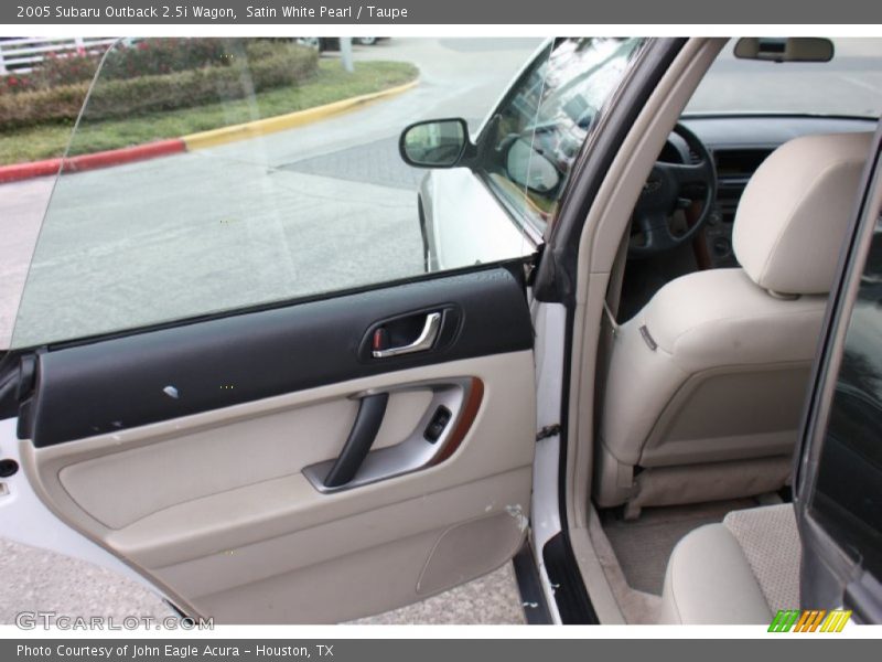 Satin White Pearl / Taupe 2005 Subaru Outback 2.5i Wagon