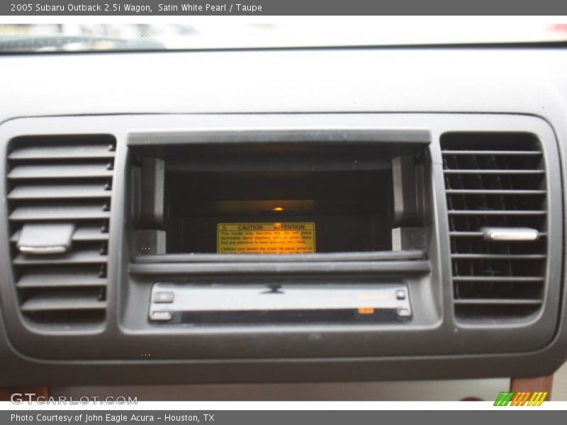 Satin White Pearl / Taupe 2005 Subaru Outback 2.5i Wagon