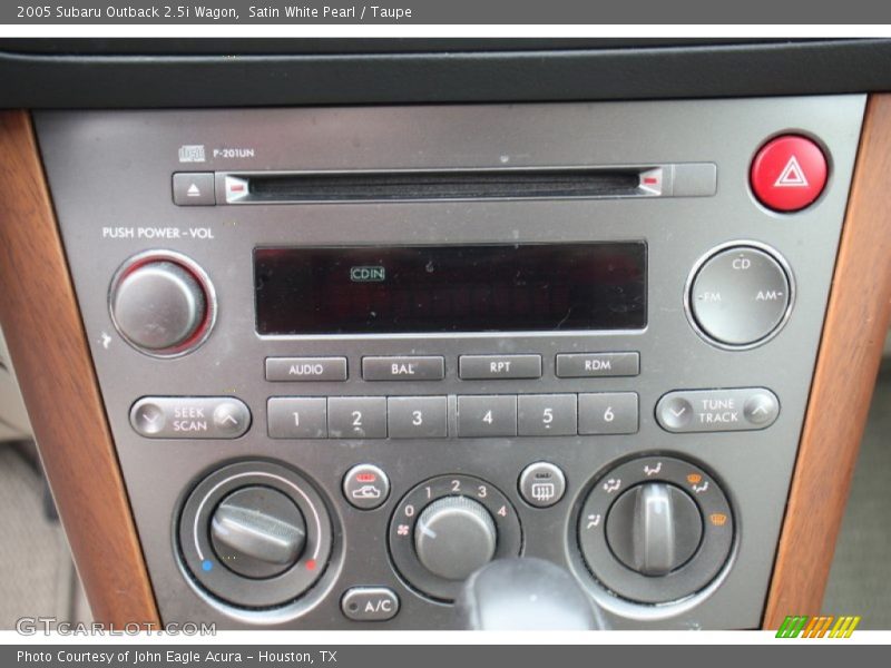Satin White Pearl / Taupe 2005 Subaru Outback 2.5i Wagon