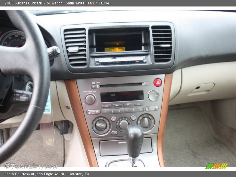 Satin White Pearl / Taupe 2005 Subaru Outback 2.5i Wagon