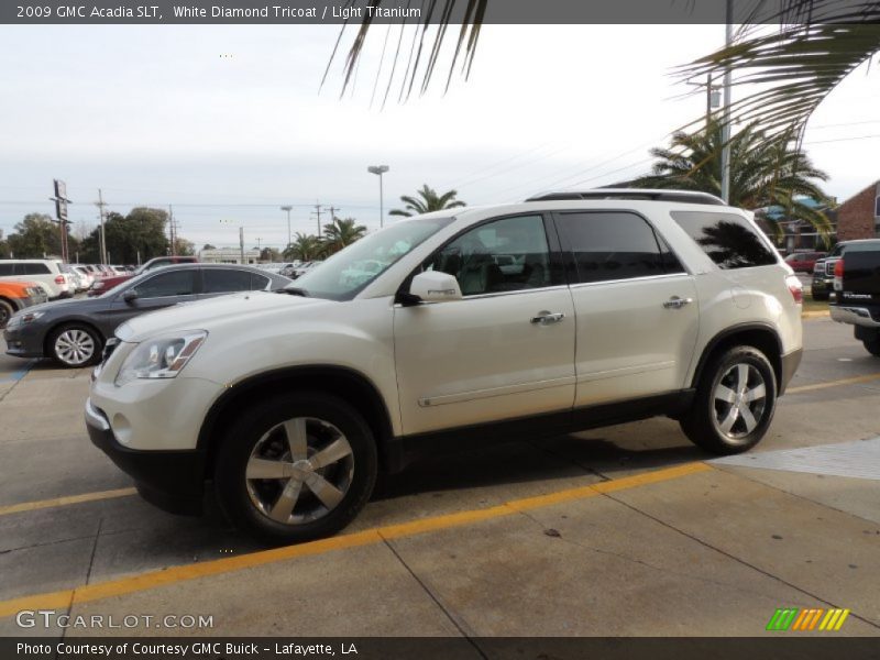 White Diamond Tricoat / Light Titanium 2009 GMC Acadia SLT