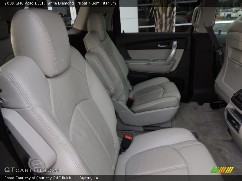White Diamond Tricoat / Light Titanium 2009 GMC Acadia SLT
