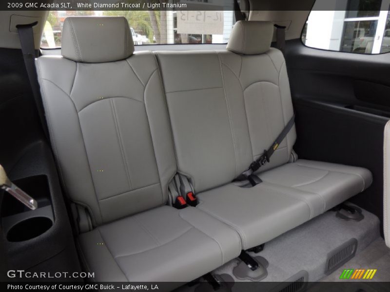 White Diamond Tricoat / Light Titanium 2009 GMC Acadia SLT