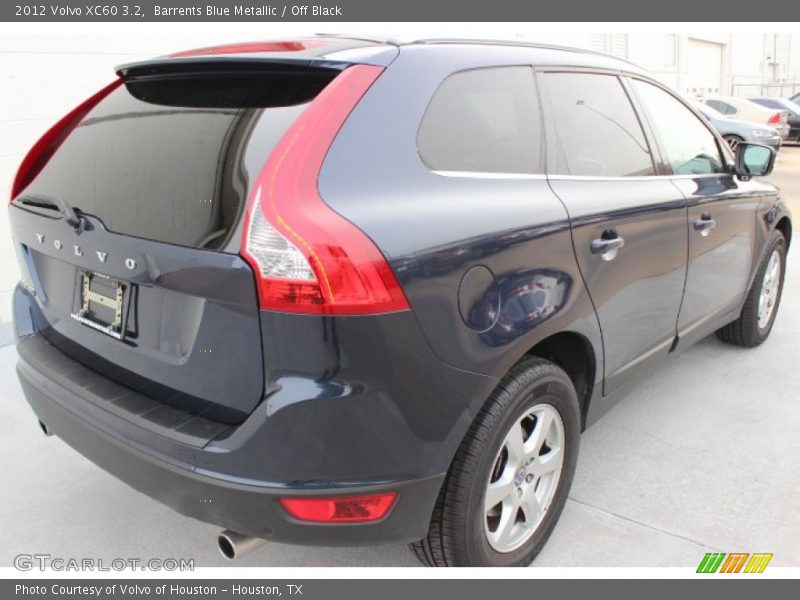 Barrents Blue Metallic / Off Black 2012 Volvo XC60 3.2