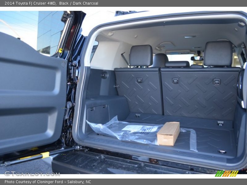 Black / Dark Charcoal 2014 Toyota FJ Cruiser 4WD