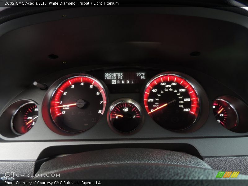 White Diamond Tricoat / Light Titanium 2009 GMC Acadia SLT