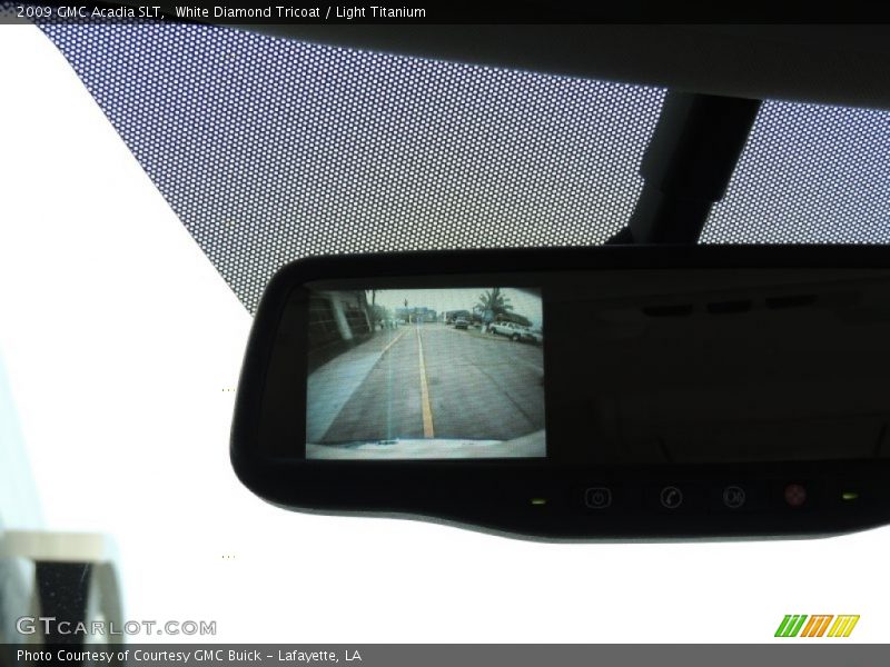 White Diamond Tricoat / Light Titanium 2009 GMC Acadia SLT