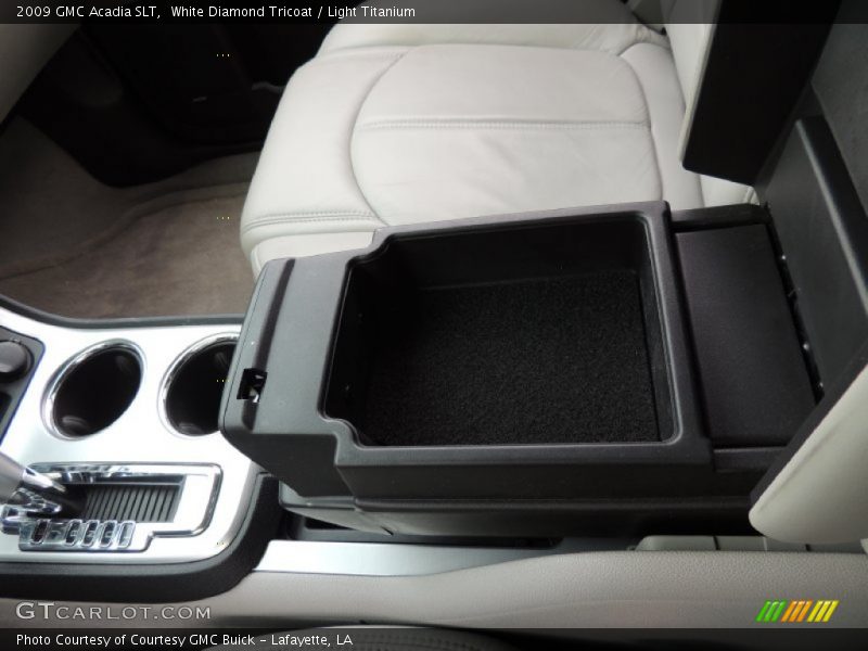 White Diamond Tricoat / Light Titanium 2009 GMC Acadia SLT