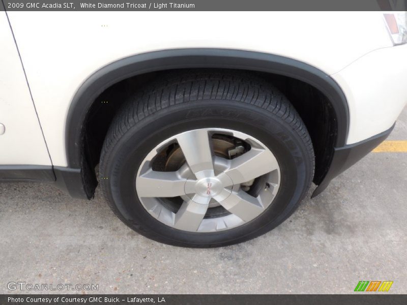 White Diamond Tricoat / Light Titanium 2009 GMC Acadia SLT