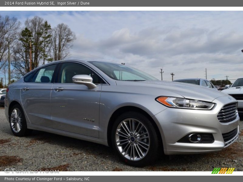 Ingot Silver / Dune 2014 Ford Fusion Hybrid SE