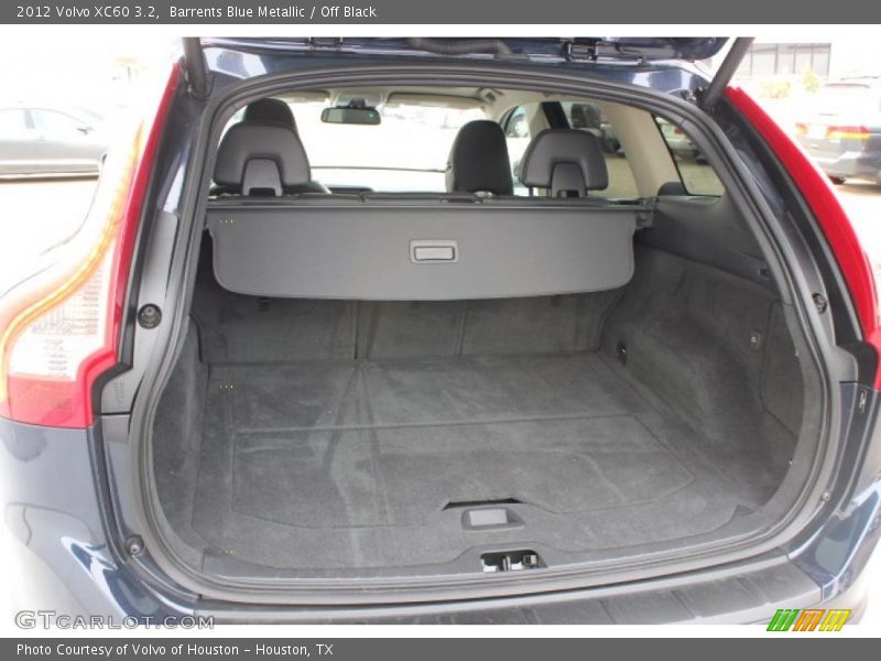 Barrents Blue Metallic / Off Black 2012 Volvo XC60 3.2