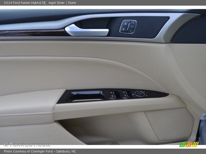Ingot Silver / Dune 2014 Ford Fusion Hybrid SE