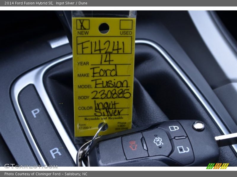 Ingot Silver / Dune 2014 Ford Fusion Hybrid SE