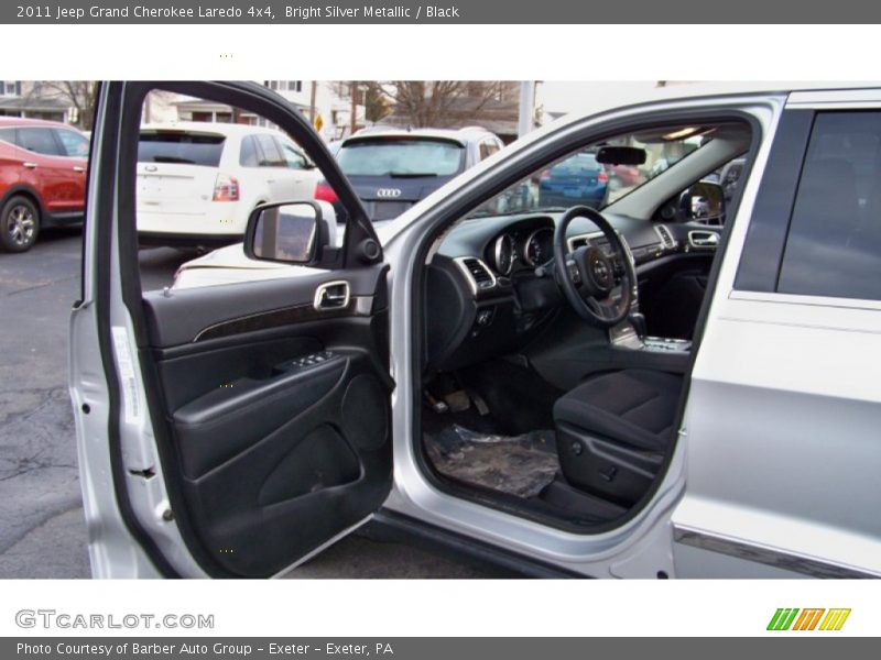 Bright Silver Metallic / Black 2011 Jeep Grand Cherokee Laredo 4x4