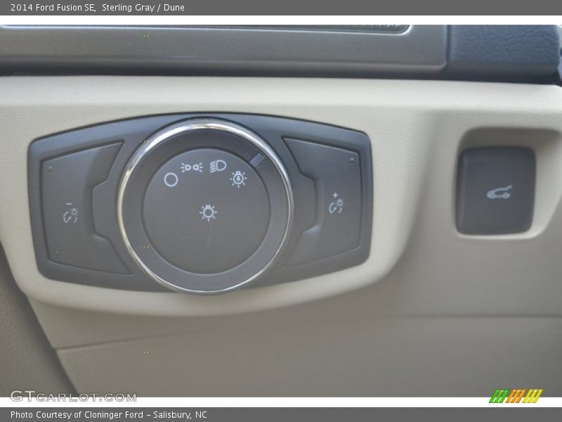Sterling Gray / Dune 2014 Ford Fusion SE