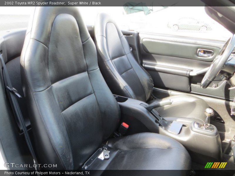 Super White / Black 2002 Toyota MR2 Spyder Roadster