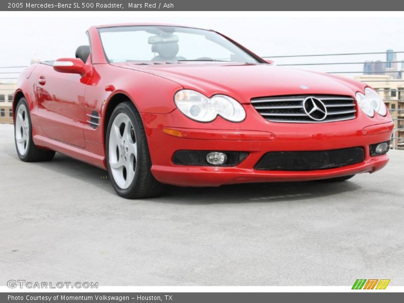 Front 3/4 View of 2005 SL 500 Roadster