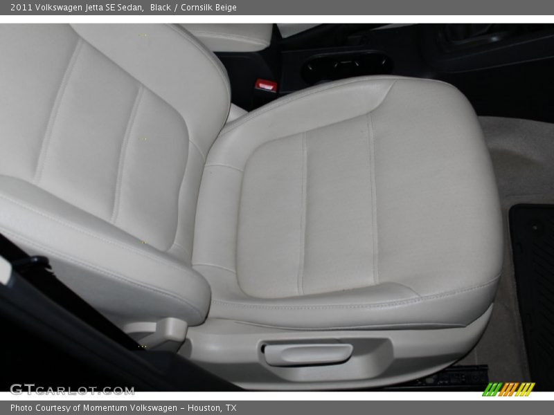 Black / Cornsilk Beige 2011 Volkswagen Jetta SE Sedan