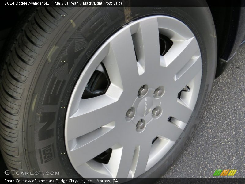 True Blue Pearl / Black/Light Frost Beige 2014 Dodge Avenger SE