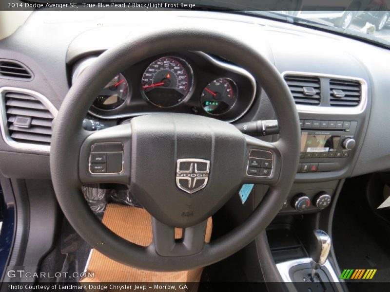 True Blue Pearl / Black/Light Frost Beige 2014 Dodge Avenger SE